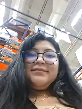 Sakura 0505 online show from November 30, 2025, 6:52 pm