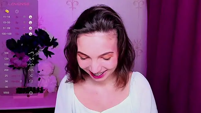 KindHazelHere  online show from March 12, 2026, 8:13 pm