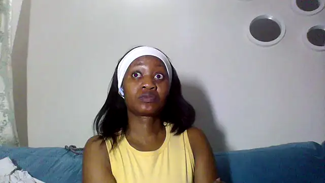 Snapshot of Hardnipples8 chatting on November 4, 2025, 11:08 pm Hardnipples8 online show from November 4, 2025, 11:08 pm