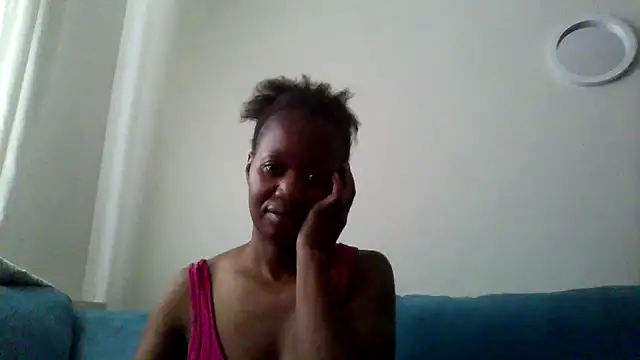 Snapshot of Hardnipples8 chatting on November 12, 2025, 7:01 am Hardnipples8 online show from November 12, 2025, 7:01 am