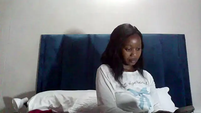 Snapshot of Hardnipples8 chatting on December 15, 2025, 10:59 pm Hardnipples8 online show from December 15, 2025, 10:59 pm