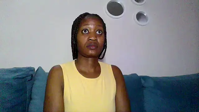 Snapshot of Hardnipples8 chatting on December 1, 2025, 11:05 pm Hardnipples8 online show from December 1, 2025, 11:05 pm