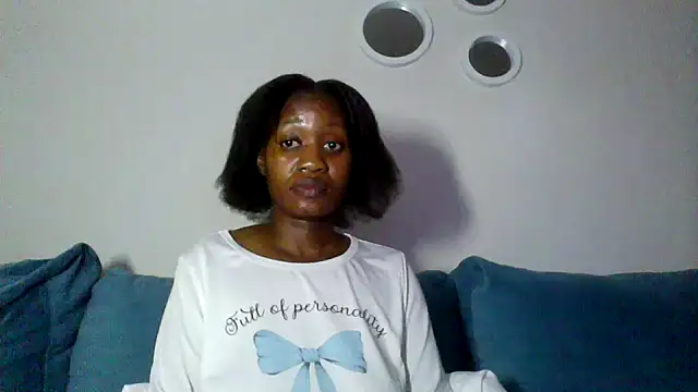 Snapshot of Hardnipples8 chatting on November 11, 2025, 12:38 am Hardnipples8 online show from November 11, 2025, 12:38 am