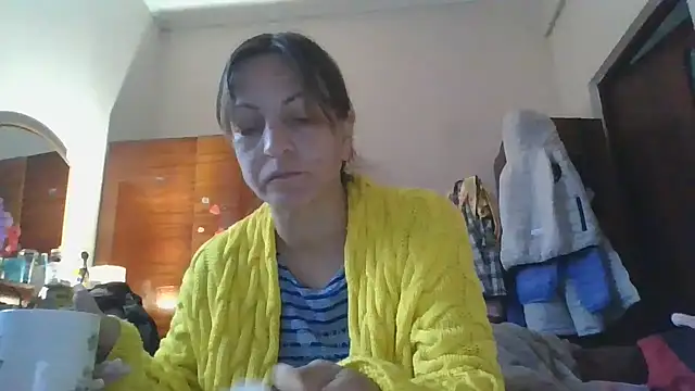 Snapshot of ShawnaAdams chatting on September 17, 2025, 3:25 pm ShawnaAdams online show from September 17, 2025, 3:25 pm