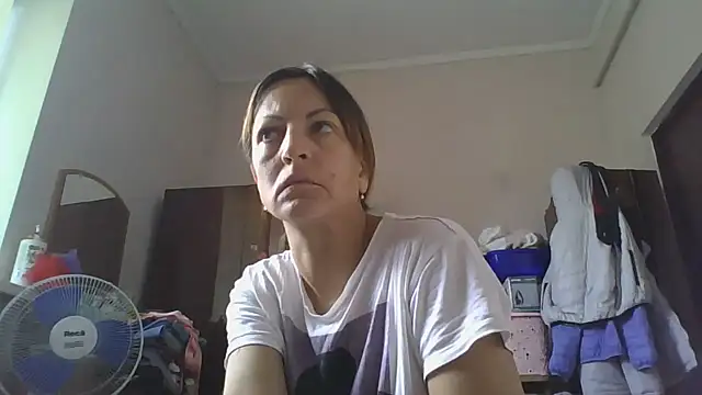 Snapshot of ShawnaAdams chatting on September 20, 2025, 8:41 am ShawnaAdams online show from September 20, 2025, 8:41 am