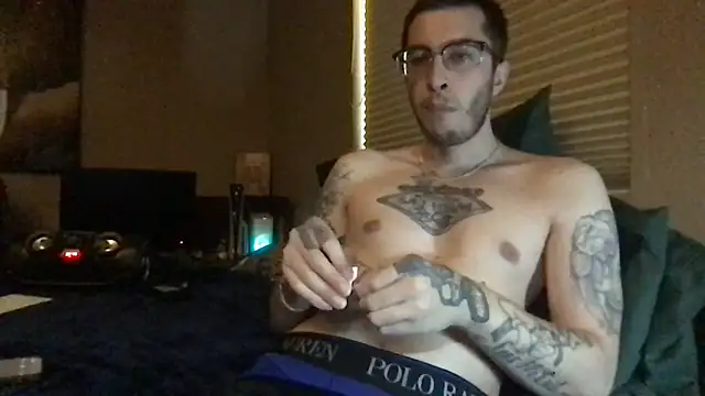 Snapshot of Bwcjoshbanks chatting on August 6, 2026, 9:54 pm Bwcjoshbanks online show from August 6, 2026, 9:54 pm
