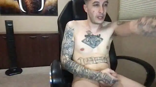 Snapshot of Bwcjoshbanks chatting on June 20, 2026, 6:18 am Bwcjoshbanks online show from June 20, 2026, 6:18 am