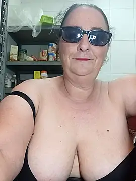 eroticjessitop online show from May 28, 2026, 4:46 pm
