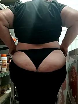 Snapshot of eroticjessitop chatting on November 10, 2025, 5:29 pm eroticjessitop online show from November 10, 2025, 5:29 pm