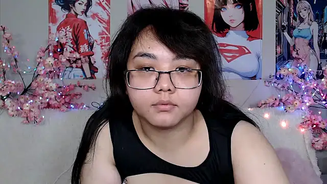 Snapshot of Moertomlly chatting on June 11, 2026, 4:31 am Moertomlly online show from June 11, 2026, 4:31 am