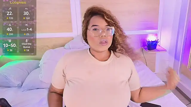  nickypurple  online show from February 20, 2026, 2:41 pm