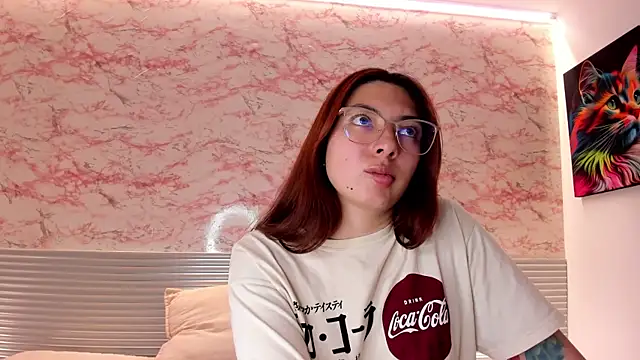 Snapshot of MilaaL chatting on December 16, 2025, 7:29 pm MilaaL online show from December 16, 2025, 7:29 pm