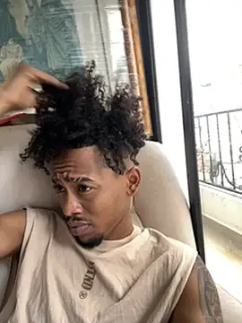 matatanlove online show from February 25, 2025, 8:11 pm