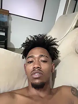 matatanlove online show from March 3, 2025, 10:42 pm