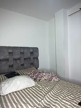 matatanlove online show from February 27, 2025, 5:18 am