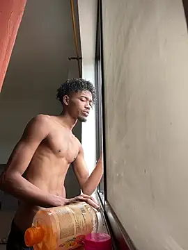 matatanlove online show from March 6, 2025, 5:11 pm