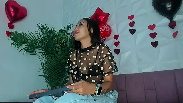 Hellen Sky online show from February 18, 2026, 7:21 pm