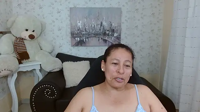 mature martina online show from April 19, 2026, 6:10 pm