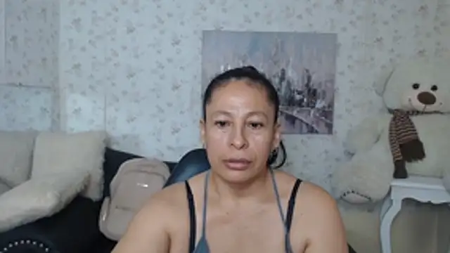 mature martina online show from June 4, 2026, 10:47 pm