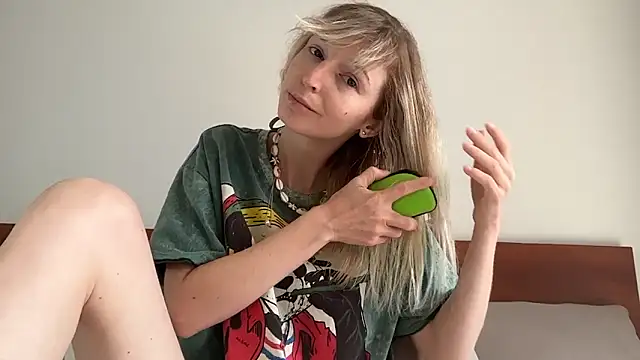 ivankai  online show from February 24, 2026, 3:18 am