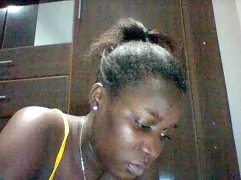 Snapshot of Alessandrajenna chatting on April 24, 2026, 6:10 pm Alessandrajenna online show from April 24, 2026, 6:10 pm