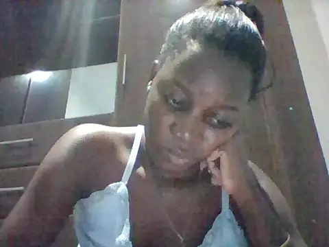 Snapshot of Alessandrajenna chatting on April 29, 2026, 5:52 pm Alessandrajenna online show from April 29, 2026, 5:52 pm