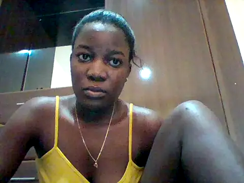 Snapshot of Alessandrajenna chatting on May 2, 2026, 9:25 am Alessandrajenna online show from May 2, 2026, 9:25 am