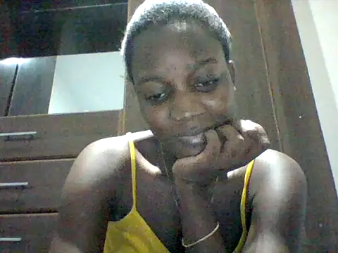 Snapshot of Alessandrajenna chatting on May 3, 2026, 10:02 pm Alessandrajenna online show from May 3, 2026, 10:02 pm
