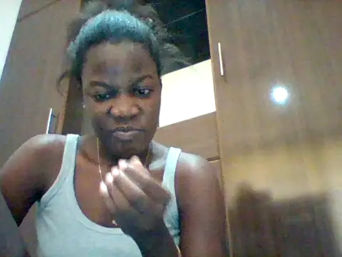 Snapshot of Alessandrajenna chatting on April 16, 2026, 8:15 am Alessandrajenna online show from April 16, 2026, 8:15 am