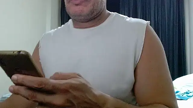 danilostorm7 online show from November 29, 2025, 1:06 am