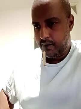 bink1982 online show from February 18, 2026, 9:00 pm