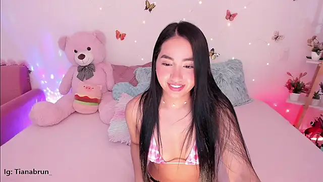 Snapshot of Zara_uwu_ chatting on November 21, 2025, 11:53 am Zara uwu online show from November 21, 2025, 11:53 am