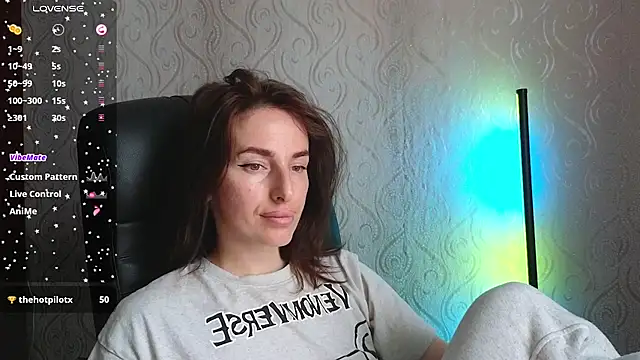 xx adrihanna xx online show from June 3, 2026, 6:36 am