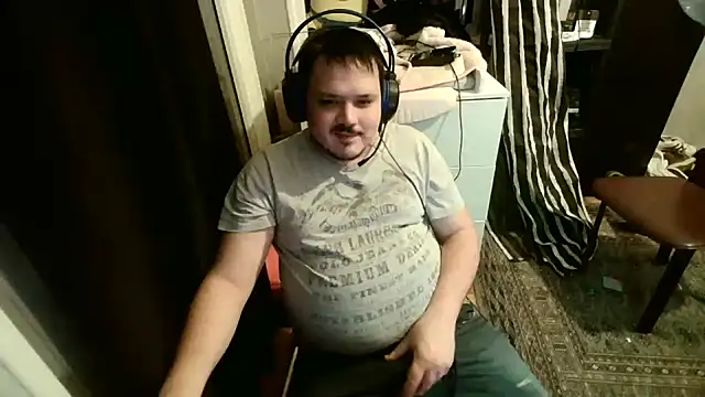 Bebemickey75 online show from February 26, 2025, 8:58 pm