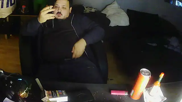 Snapshot of Bebemickey75 chatting on November 9, 2025, 12:03 am Bebemickey75 online show from November 9, 2025, 12:03 am