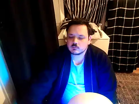 Bebemickey75 online show from March 14, 2025, 11:00 pm