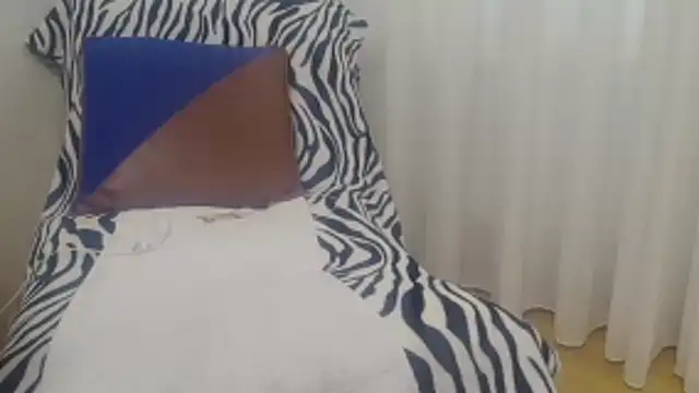 Web Lady online show from April 8, 2026, 8:27 am