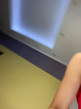 Snapshot of AnnGilbert chatting on December 15, 2025, 5:52 pm AnnGilbert online show from December 15, 2025, 5:52 pm