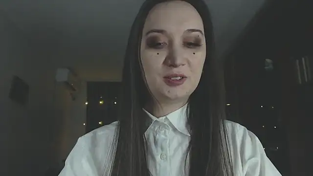 Snapshot of Rebel_Annet chatting on April 7, 2026, 12:18 pm Rebel Annet online show from April 7, 2026, 12:18 pm