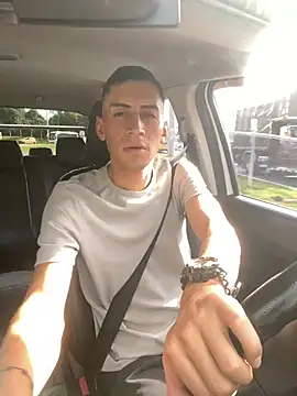 vpn1000 online show from April 6, 2026, 8:54 pm