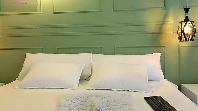 Snapshot of kataliina__ chatting on November 24, 2025, 11:54 am kataliina online show from November 24, 2025, 11:54 am