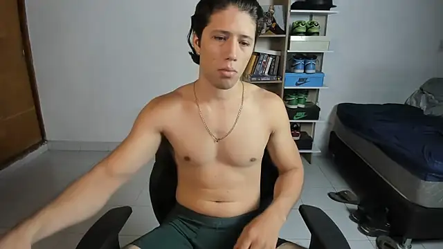 Snapshot of imtonny19 chatting on October 28, 2025, 11:47 pm imtonny19 online show from October 28, 2025, 11:47 pm