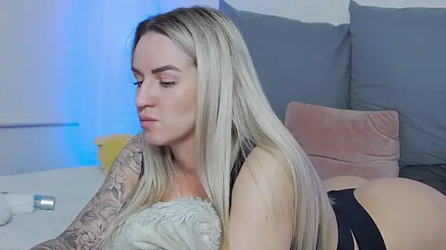 Snapshot of SofiJames chatting on March 20, 2025, 6:08 am SofiJames online show from March 20, 2025, 6:08 am