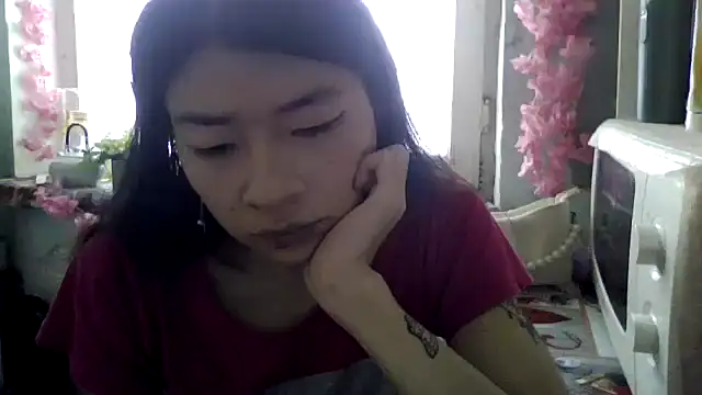 CarlyJoy online show from October 27, 2025, 10:49 am