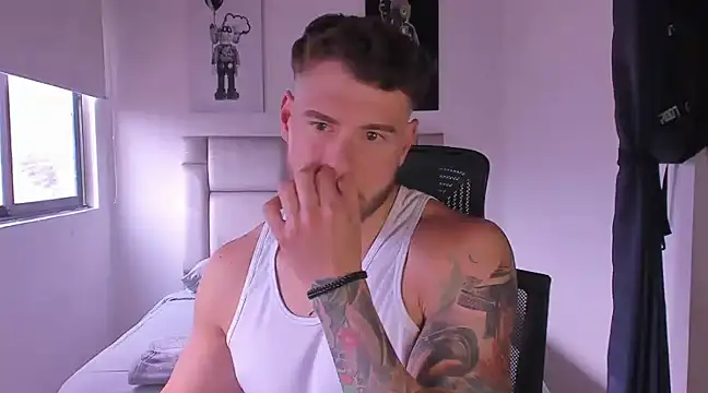 Snapshot of paul_rogerr chatting on February 18, 2025, 4:47 pm paul rogerr online show from February 18, 2025, 4:47 pm