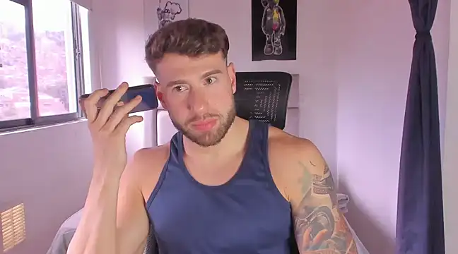 Snapshot of paul_rogerr chatting on March 20, 2025, 10:29 pm paul rogerr online show from March 20, 2025, 10:29 pm