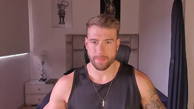 Snapshot of paul_rogerr chatting on October 4, 2025, 9:27 pm paul rogerr online show from October 4, 2025, 9:27 pm