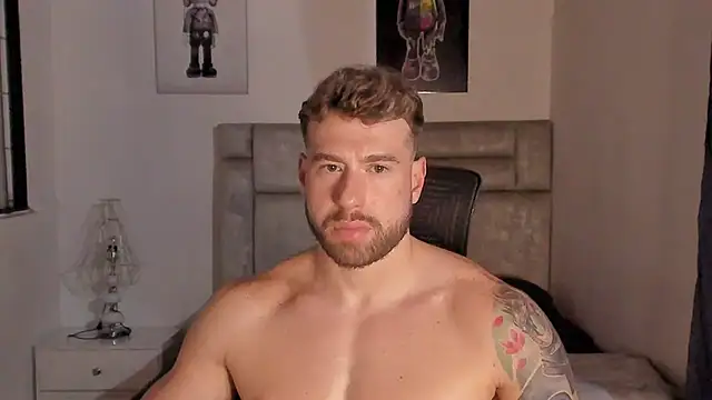 Snapshot of paul_rogerr chatting on December 13, 2025, 8:59 pm paul rogerr online show from December 13, 2025, 8:59 pm