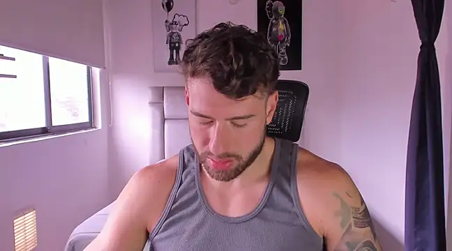 Snapshot of paul_rogerr chatting on March 14, 2025, 3:36 pm paul rogerr online show from March 14, 2025, 3:36 pm