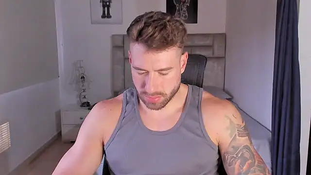 Snapshot of paul_rogerr chatting on September 11, 2025, 10:21 pm paul rogerr online show from September 11, 2025, 10:21 pm